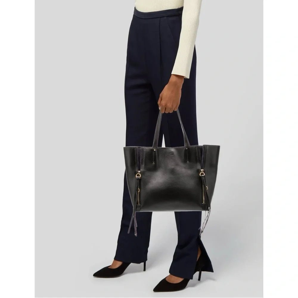 Chloe Black Leather Tote Bag - Picture 1 of 9